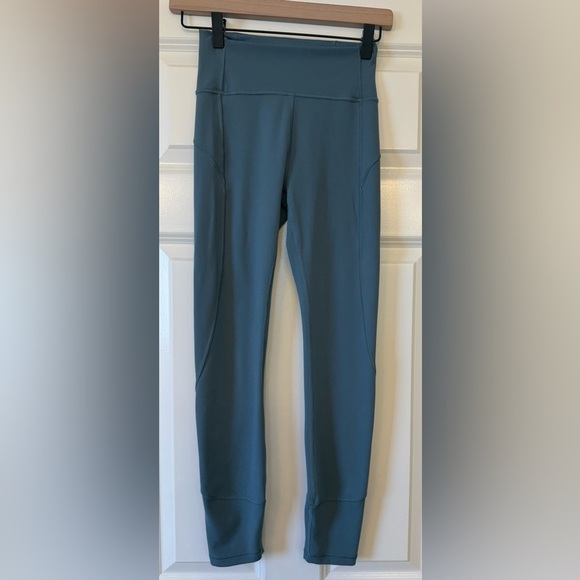 Lululemon In Movement 7/8 Tight Size 4 - Picture 1 of 8